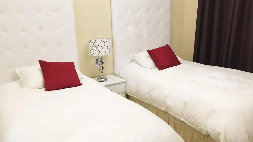 Gold Coast Luxury Condo One Floor Palm Beach Apartment