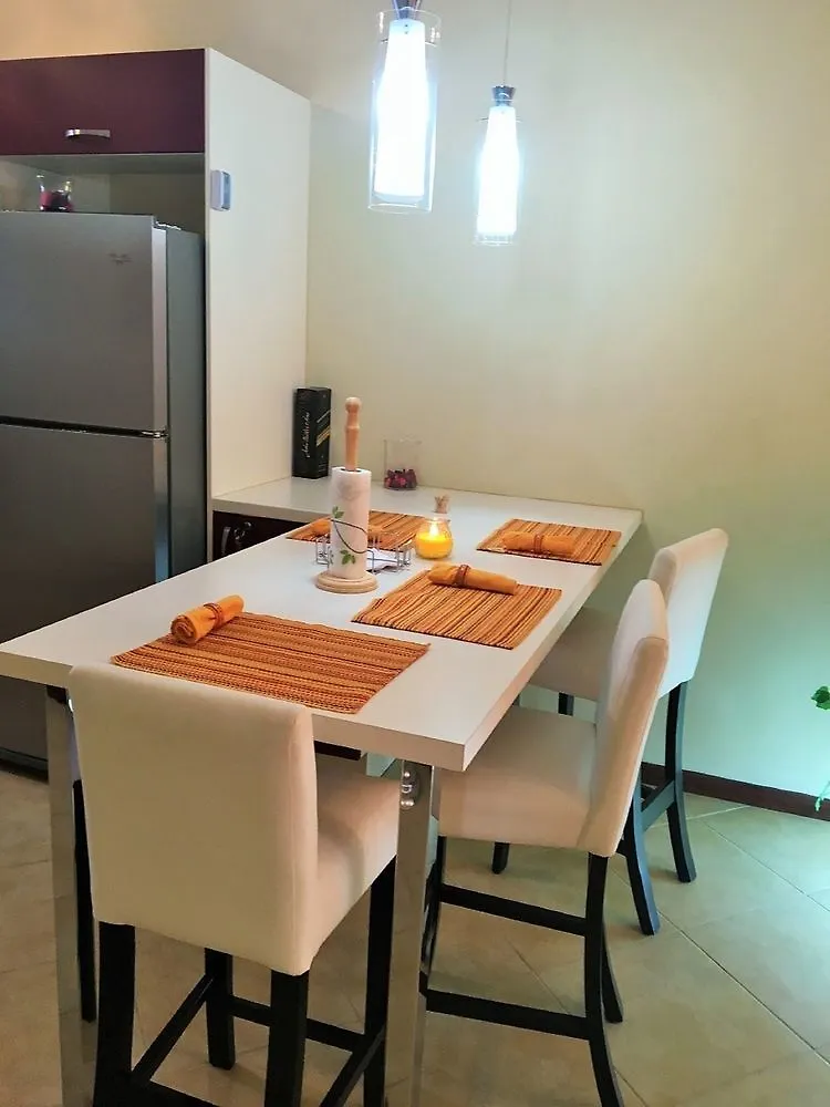 Gold Coast Luxury Condo One Floor Palm Beach